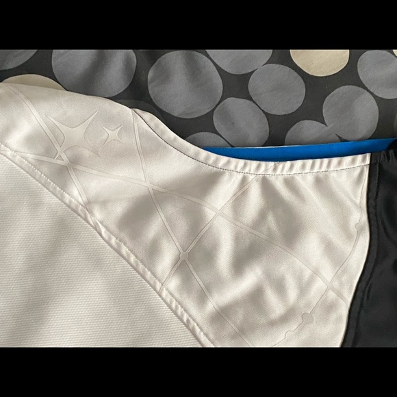 Nike sleeveless work out tank - Picture 5 of 5